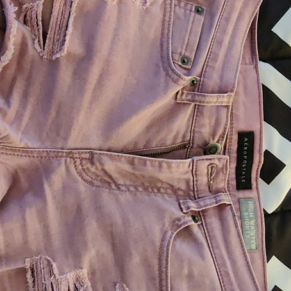 Shorts - Picture 2 of 4